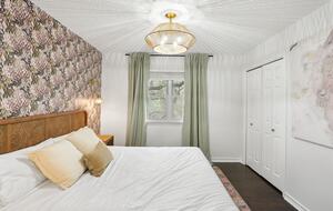 Castle Hills Escape | Spacious, Stylish & Made for Entertaining - San Antonio, Texas