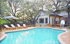 Castle Hills Escape | Spacious, Stylish & Made for Entertaining - San Antonio, Texas