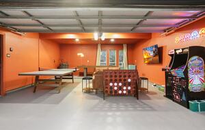 Castle Hills Escape | Spacious, Stylish & Made for Entertaining - San Antonio, Texas