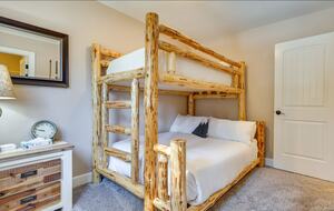 Alpine Elegance Near Breckenridge Slopes - Breckenridge, Colorado