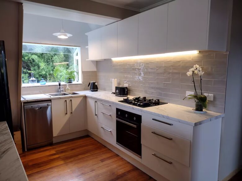 Private Harbourside Haven with Stunning Views - Dunedin, New Zealand