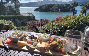 Private Harbourside Haven with Stunning Views - Dunedin, New Zealand