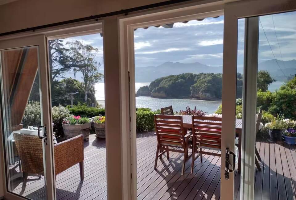 Private Harbourside Haven with Stunning Views - Dunedin, New Zealand