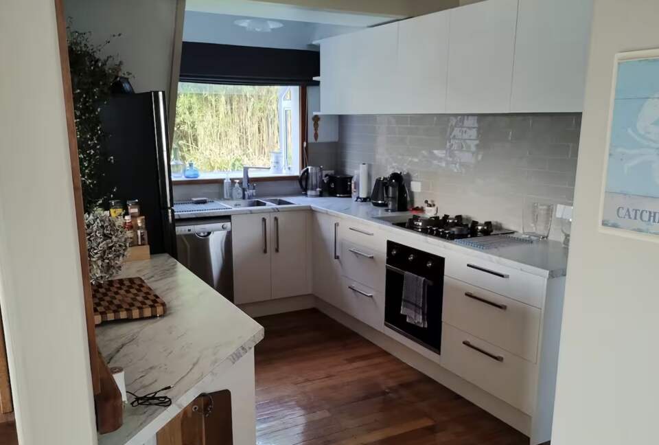 Private Harbourside Haven with Stunning Views - Dunedin, New Zealand