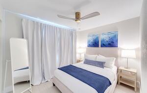 Seaside Comfort Steps from Fort Myers Beach - Fort Myers Beach, Florida