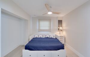 Seaside Comfort Steps from Fort Myers Beach - Fort Myers Beach, Florida