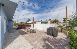 Seaside Comfort Steps from Fort Myers Beach - Fort Myers Beach, Florida