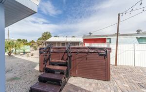 Seaside Comfort Steps from Fort Myers Beach - Fort Myers Beach, Florida