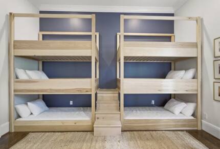 A Timeless Southern Retreat with Mountain Views - Stone Mountain, Georgia