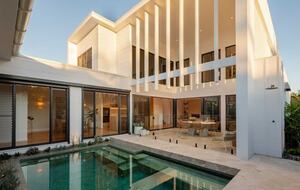 A Harmonious Blend of Sophistication and Sustainability in Noosaville - Noosaville, Australia