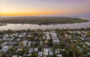 A Harmonious Blend of Sophistication and Sustainability in Noosaville - Noosaville, Australia