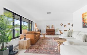 Modern Florida Retreat by the Lake - Delray Beach, Florida