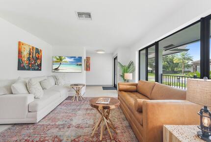 Modern Florida Retreat by the Lake - Delray Beach, Florida