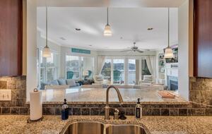 Relaxed Living with Sweeping Lake Views - Moneta, Virginia