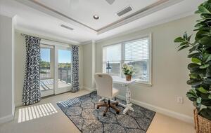 Relaxed Living with Sweeping Lake Views - Moneta, Virginia