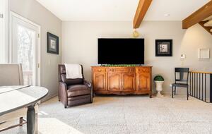 Elegant Ski-In/Ski-Out Townhome with Lake Access - McHenry, Maryland