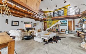 Luxury by the Sea | A Venice Beach Architectural Gem - Venice, California