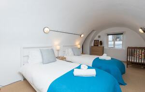 Charming Georgian Courtyard Apartment in Historic Bath - Bath, United Kingdom