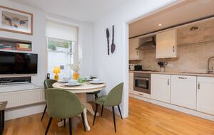 Charming Georgian Courtyard Apartment in Historic Bath - Bath, United Kingdom