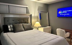 Charming Delray Beach Retreat with Pool and Pickleball Court - Delray Beach, Florida