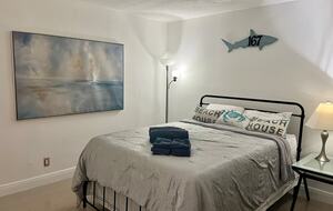 Charming Delray Beach Retreat with Pool and Pickleball Court - Delray Beach, Florida