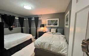 Charming Delray Beach Retreat with Pool and Pickleball Court - Delray Beach, Florida