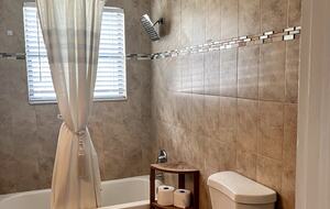 Charming Delray Beach Retreat with Pool and Pickleball Court - Delray Beach, Florida