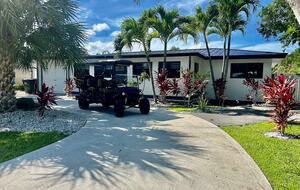 Charming Delray Beach Retreat with Pool and Pickleball Court - Delray Beach, Florida