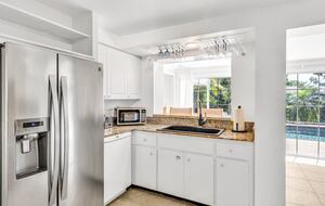 Tranquil Sarasota Retreat Near Siesta Key - Sarasota, Florida