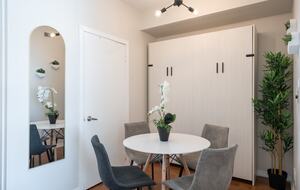 Urban Oasis Overlooking Lake Ontario - Toronto ON, Canada