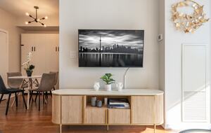 Urban Oasis Overlooking Lake Ontario - Toronto ON, Canada