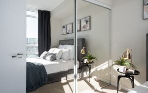 Urban Oasis Overlooking Lake Ontario - Toronto ON, Canada