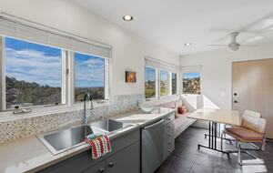 Casa de Vallecita - Santa Fe, New Mexico