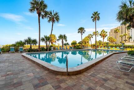 Beachfront Bliss in a Bright and Breezy Retreat - Clearwater, Florida