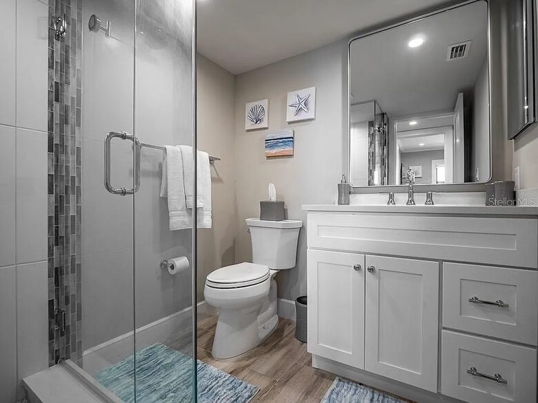 Beachfront Bliss in a Bright and Breezy Retreat - Clearwater, Florida