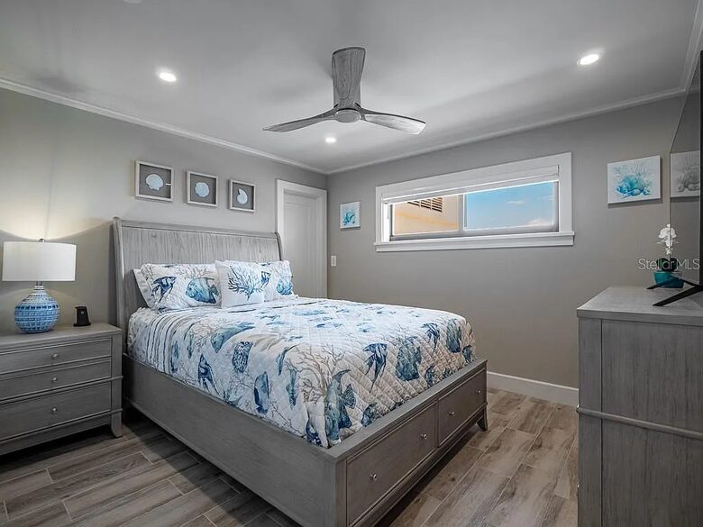 Beachfront Bliss in a Bright and Breezy Retreat - Clearwater, Florida