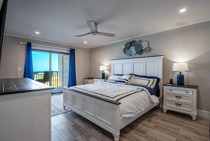 Beachfront Bliss in a Bright and Breezy Retreat - Clearwater, Florida