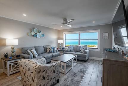 Beachfront Bliss in a Bright and Breezy Retreat - Clearwater, Florida