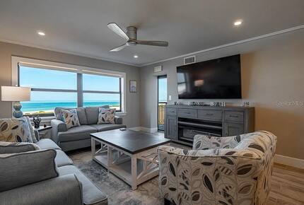 Beachfront Bliss in a Bright and Breezy Retreat - Clearwater, Florida