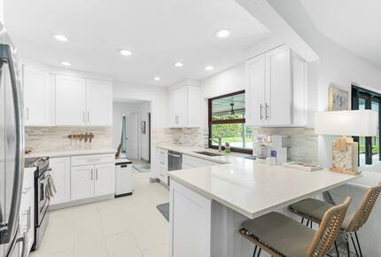 Modern Florida Retreat by the Lake - Delray Beach, Florida