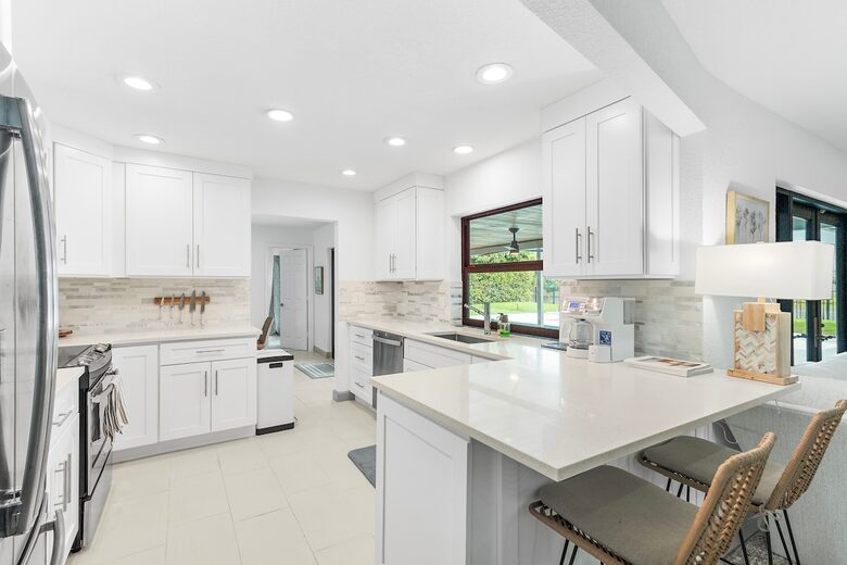 Modern Florida Retreat by the Lake - Delray Beach, Florida