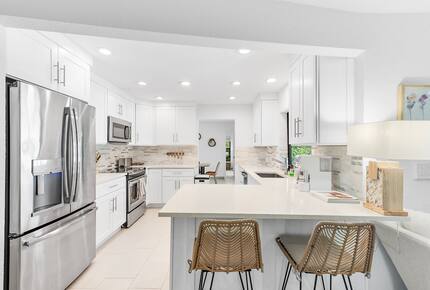 Modern Florida Retreat by the Lake - Delray Beach, Florida