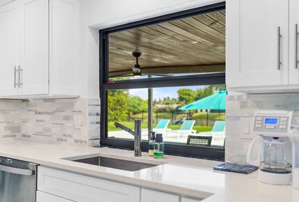 Modern Florida Retreat by the Lake - Delray Beach, Florida