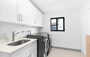 Modern Florida Retreat by the Lake - Delray Beach, Florida