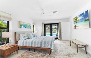 Modern Florida Retreat by the Lake - Delray Beach, Florida