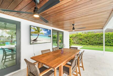 Modern Florida Retreat by the Lake - Delray Beach, Florida