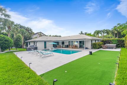 Modern Florida Retreat by the Lake - Delray Beach, Florida