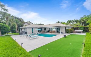 Modern Florida Retreat by the Lake - Delray Beach, Florida