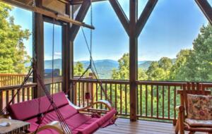 Expansive Views and Elegant Comfort Above the Clouds - Burnsville, North Carolina