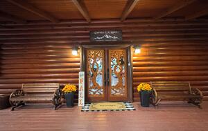 Copper Elk Lodge: A 6 acres Smoky Mountain Sanctuary - Sevierville, Tennessee